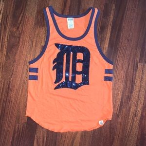 I’m selling a Detroit Tigers tank top!